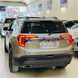GMC Acadia